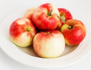 apple fruits on white plate thumbnail