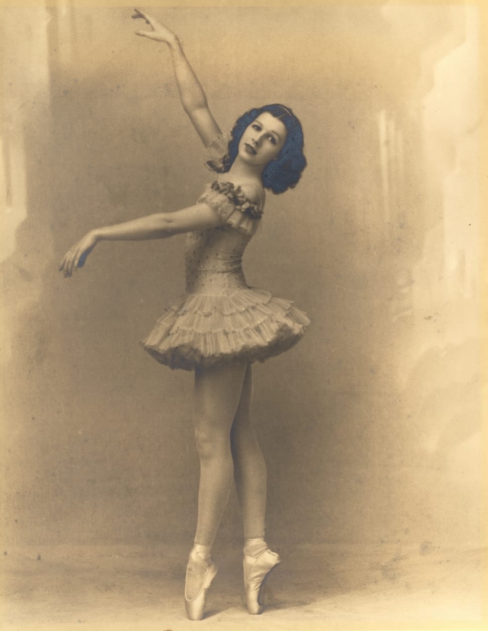 vintage portrait of ballerina preview