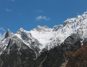 mountain ranges with snow thumbnail