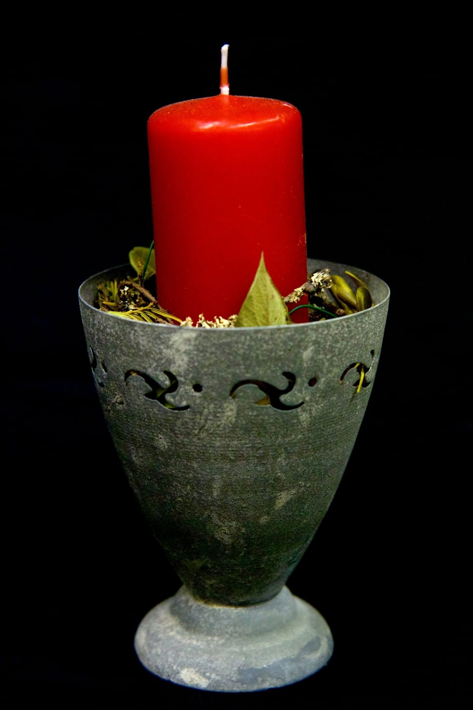 red pillar candle preview