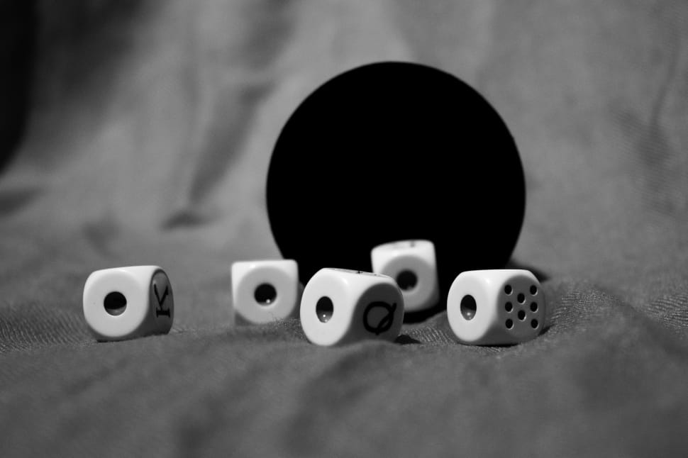 white and black dices preview