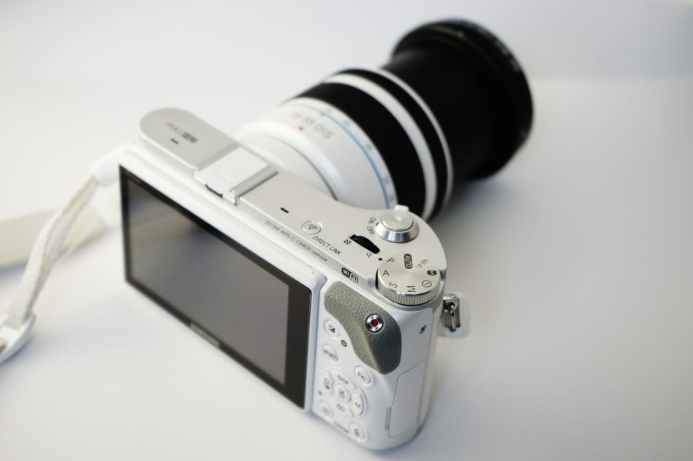 White and black DSLR camera preview