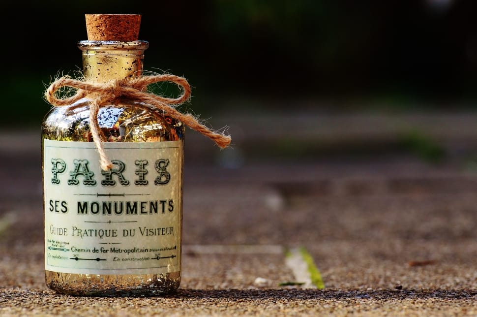 paris ses monuments bottle preview