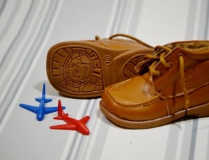 toddler's brown leather boots thumbnail