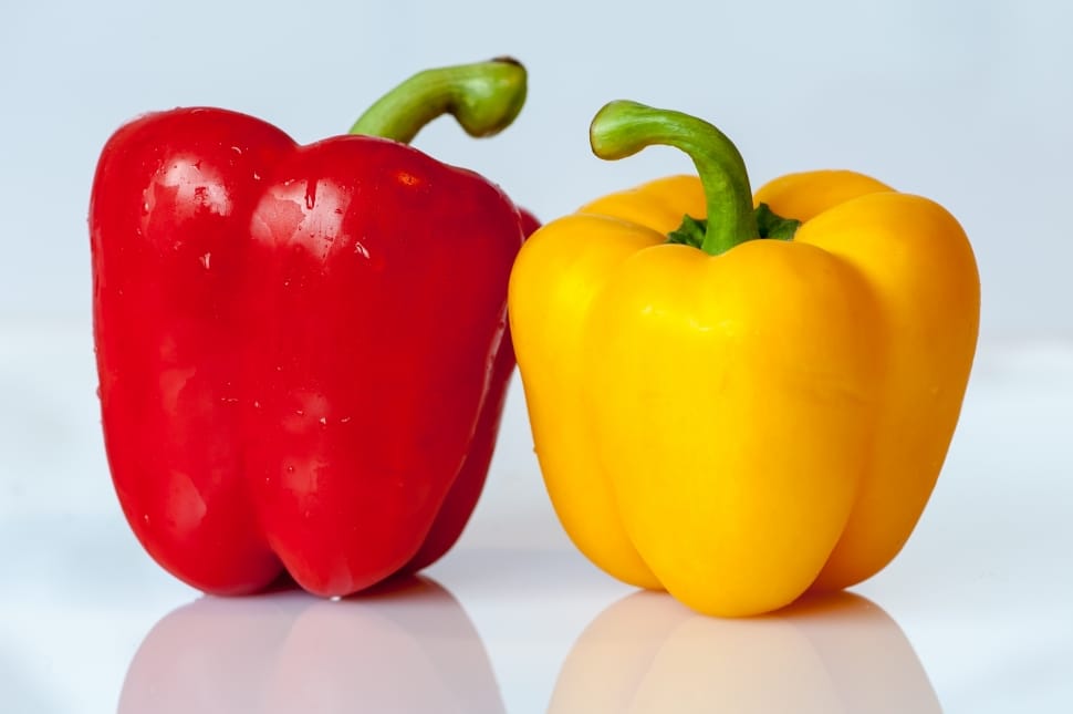 red and yellow bellpepper preview