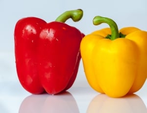 red and yellow bellpepper thumbnail