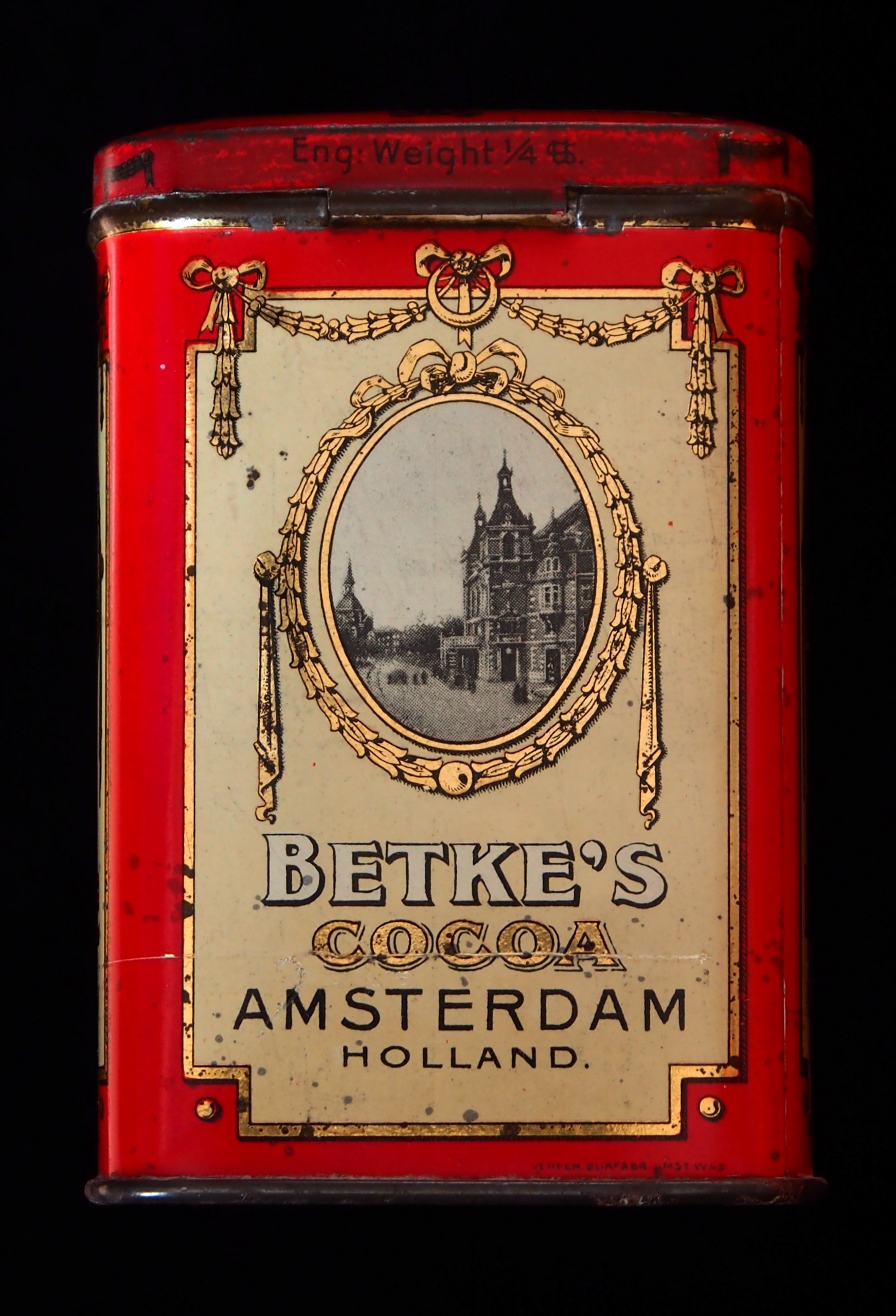 red and white betke's cocoa amsterdam holland case