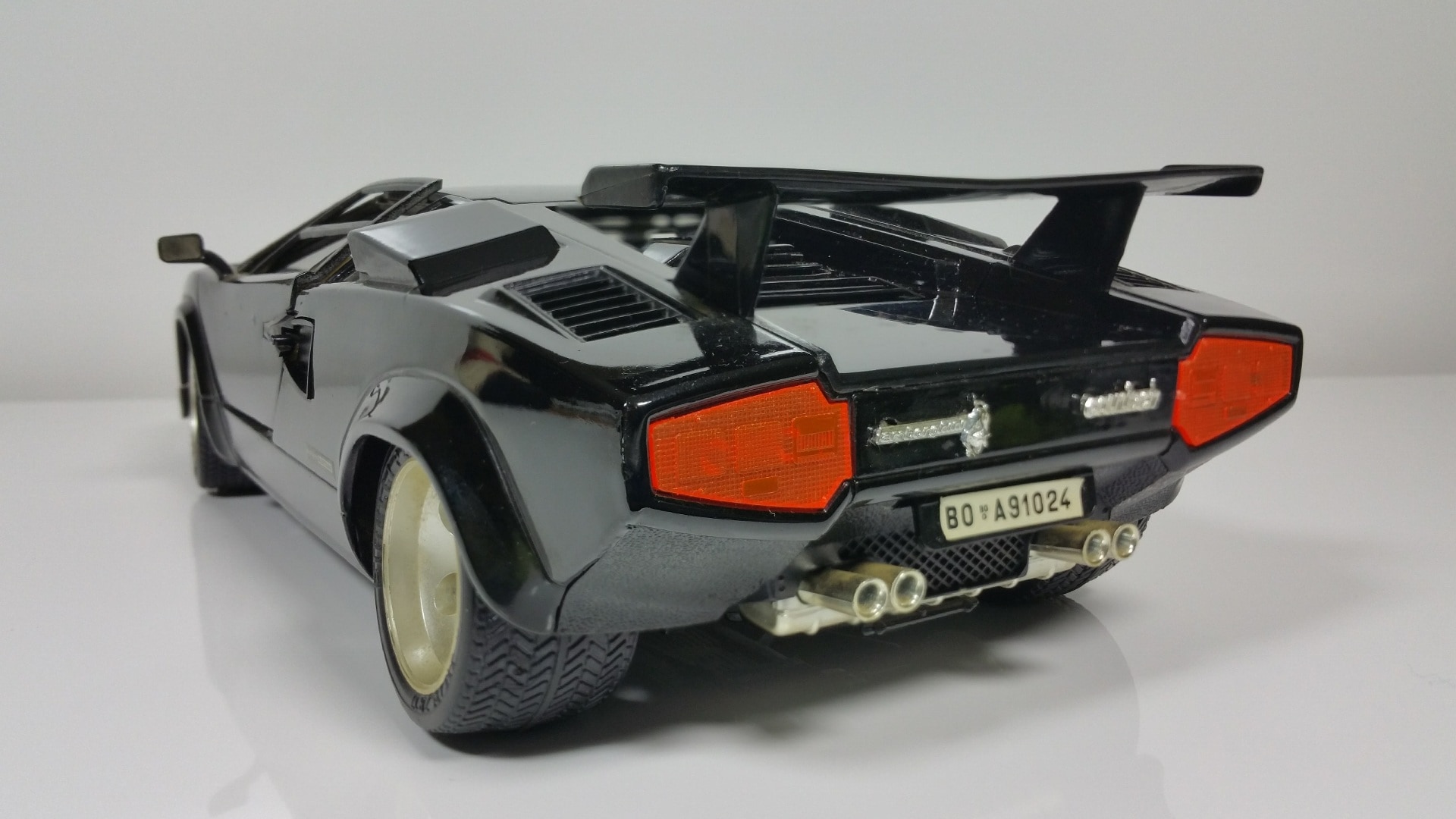 black luxury car die-cast model