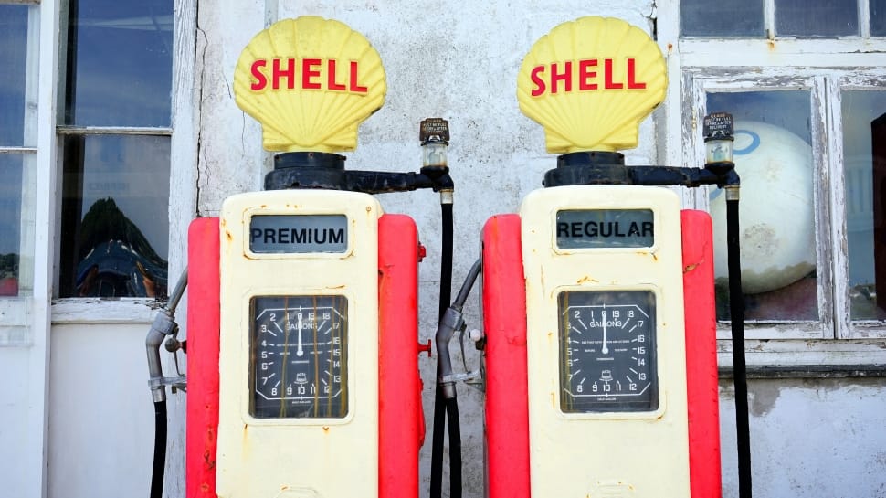 red white shell gas pumps preview