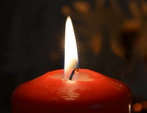 red wax candle thumbnail
