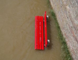 red wooden bench thumbnail