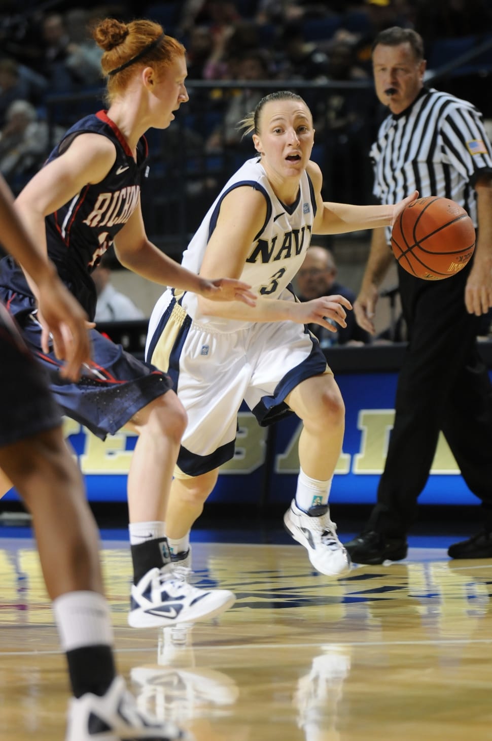 women's basketball game photo preview