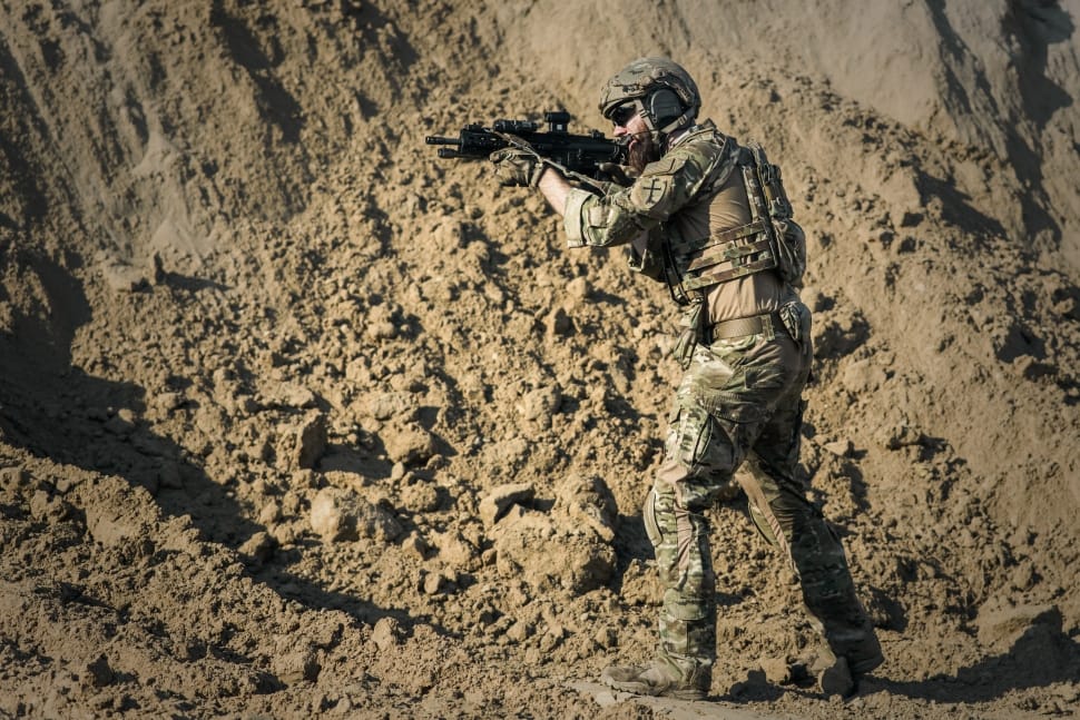 men's desert camouflage army uniform preview
