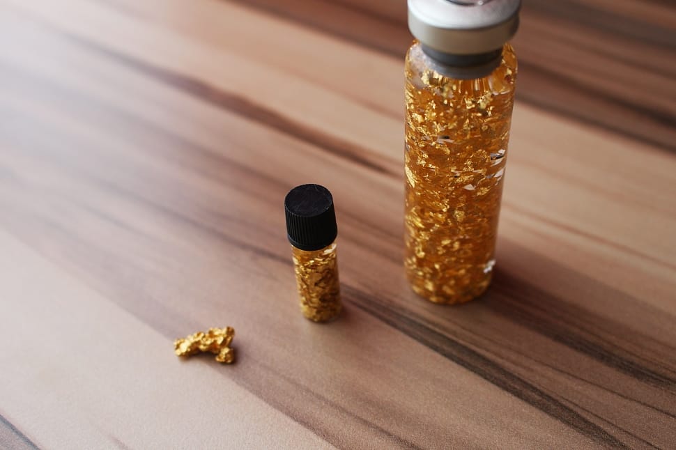 gold glitters and container preview