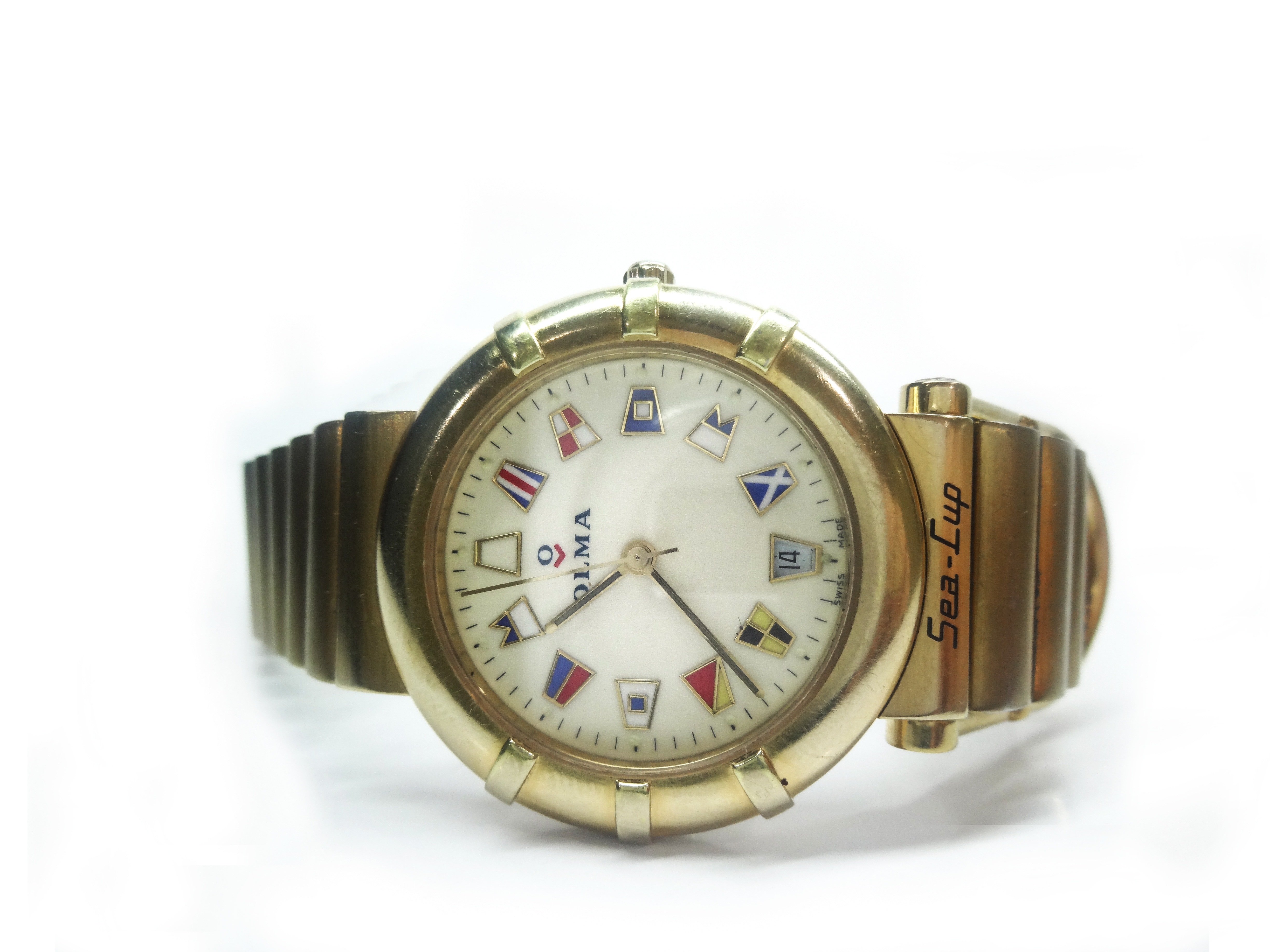 gold link olma round analog watch