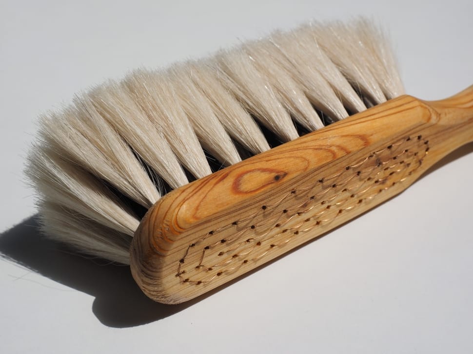 brown and white brush preview