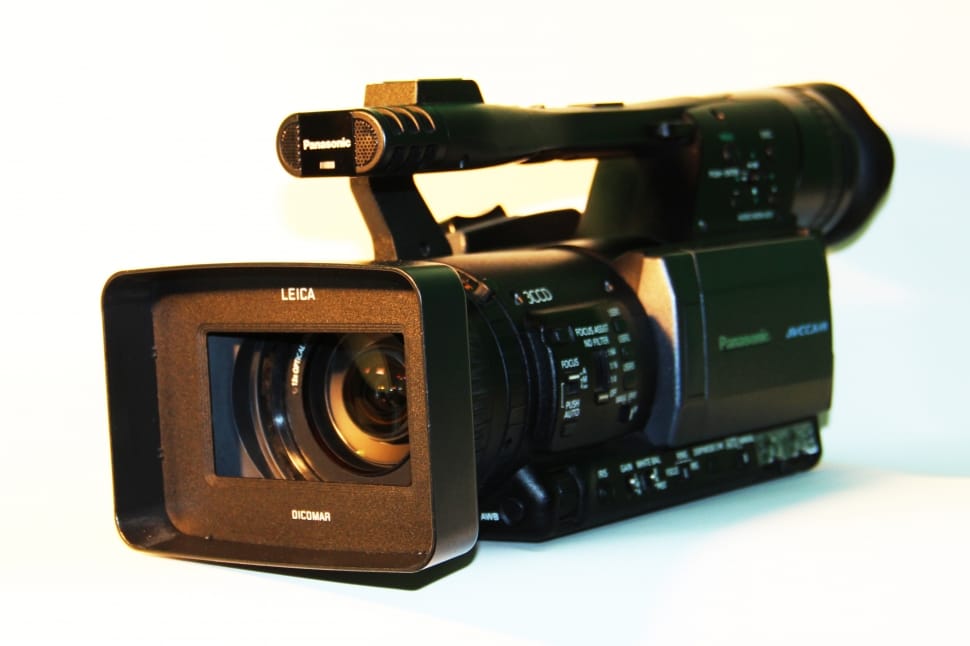 black leica video camera preview