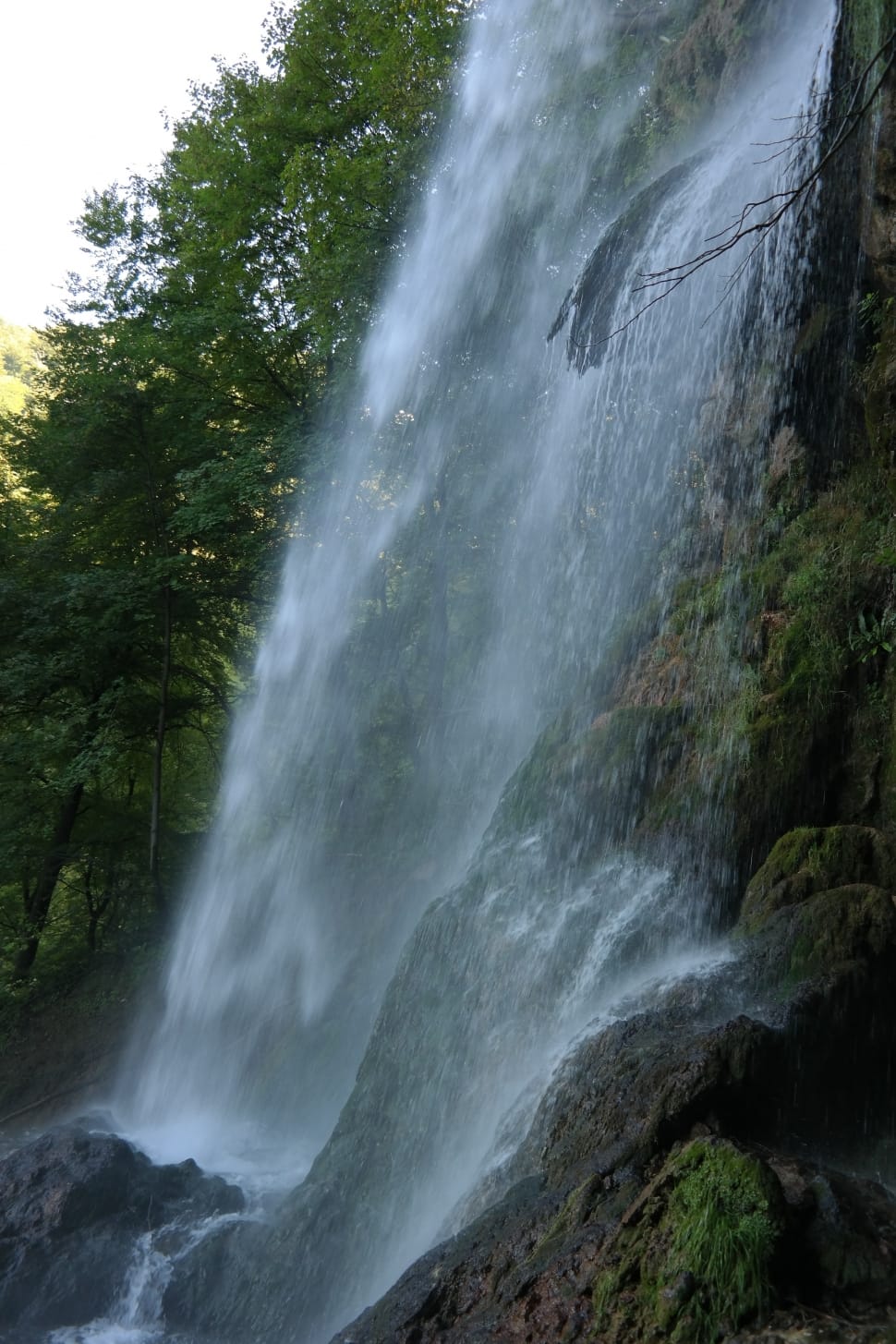 natural water falls preview