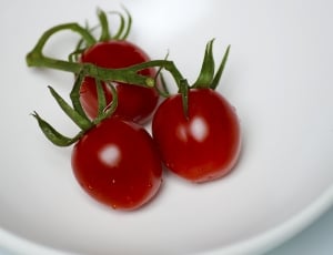 3 cherry tomatoes thumbnail