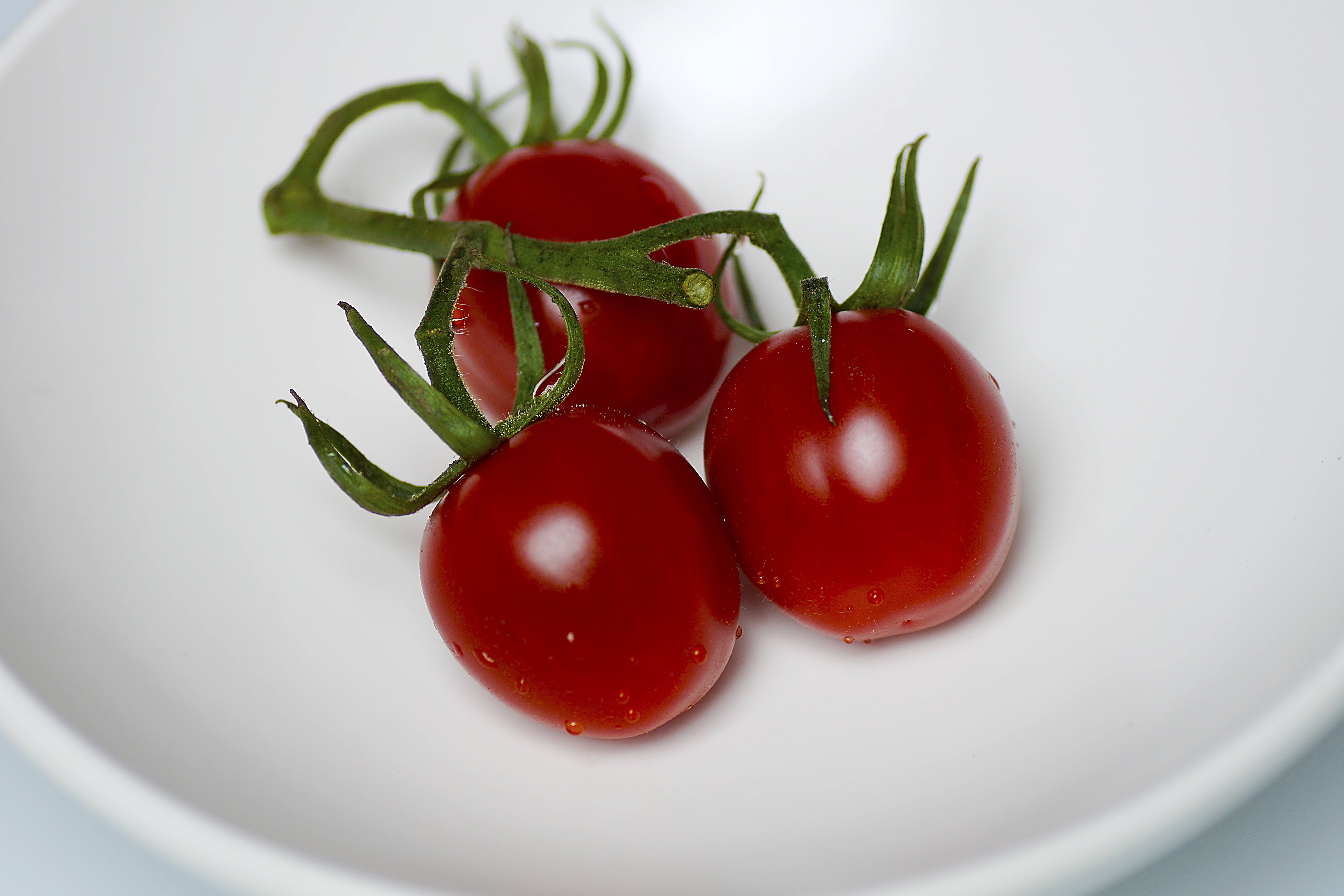 3 cherry tomatoes
