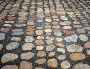brown stone pathway thumbnail