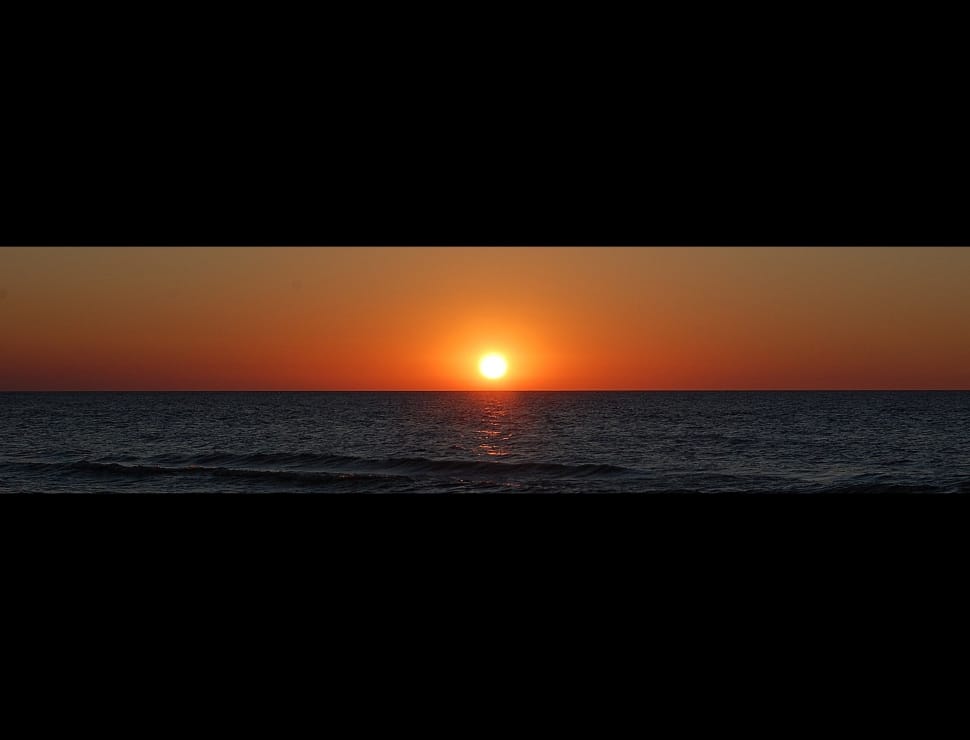 sea and sun set preview