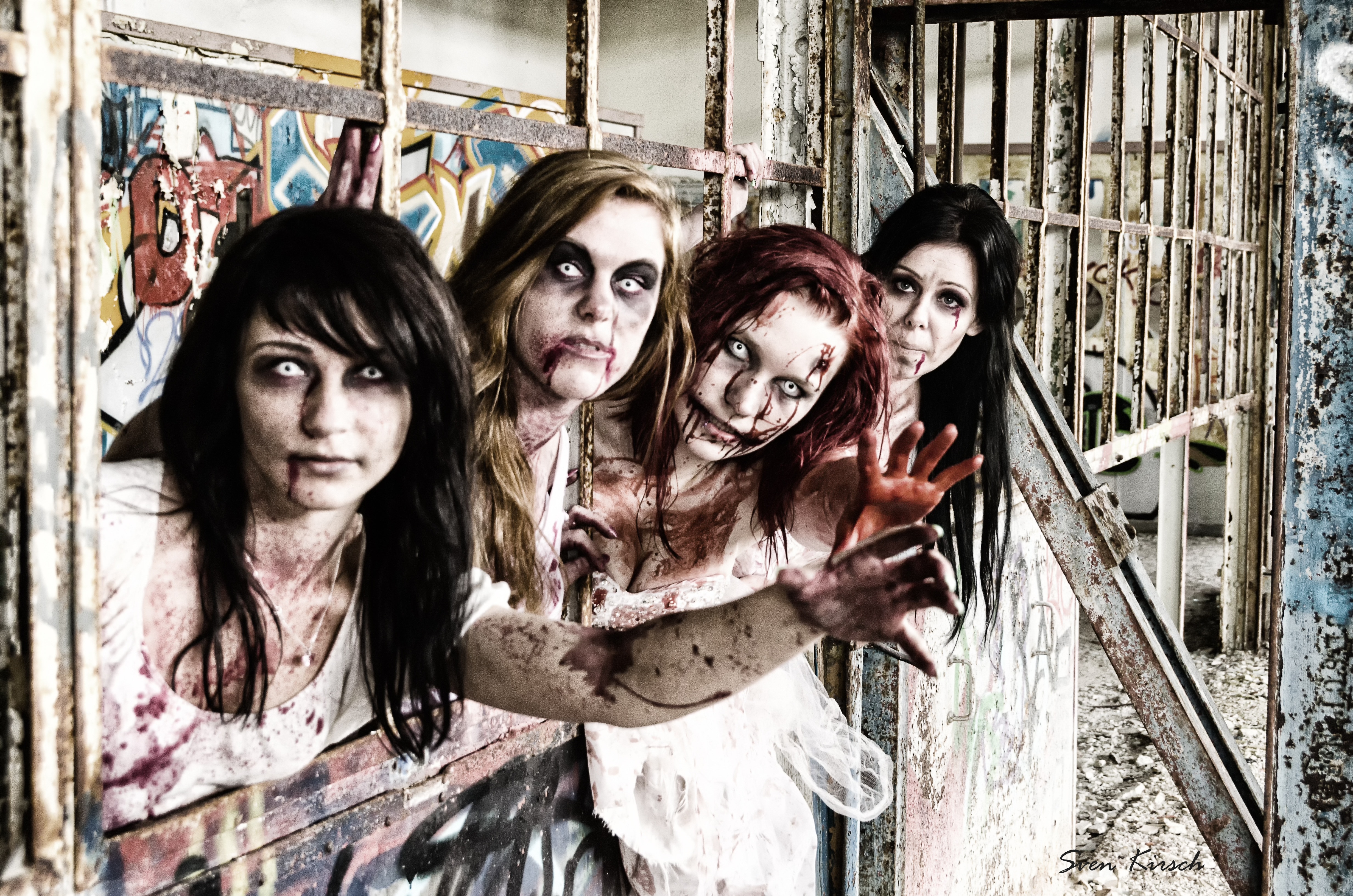 Horror, Monster, Woman, Zombies, Undead, looking at camera, spooky