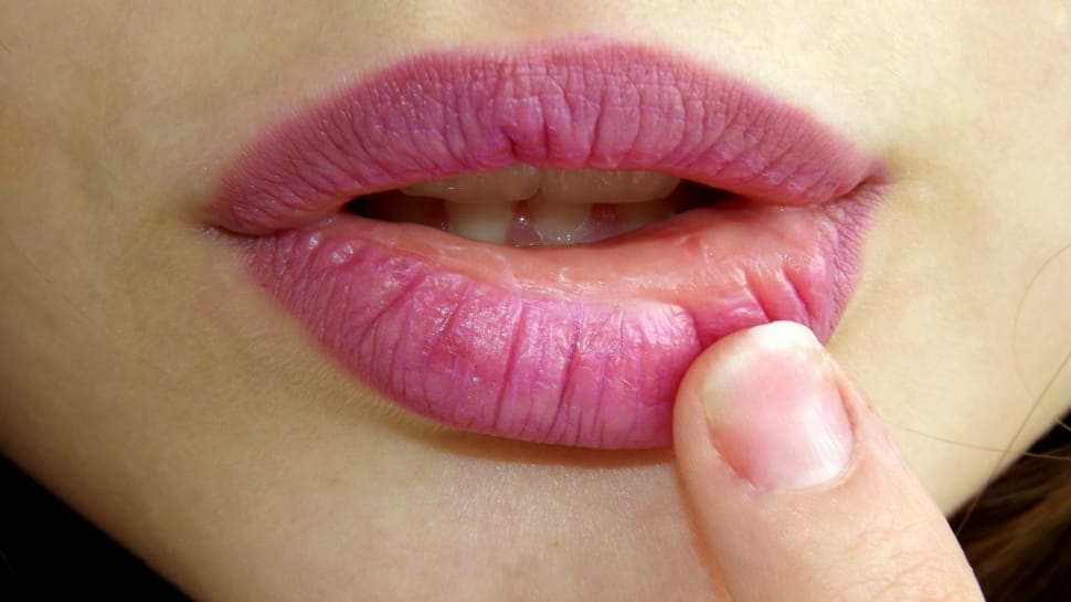women's lips preview