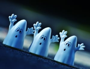 3 ghost mini figures thumbnail