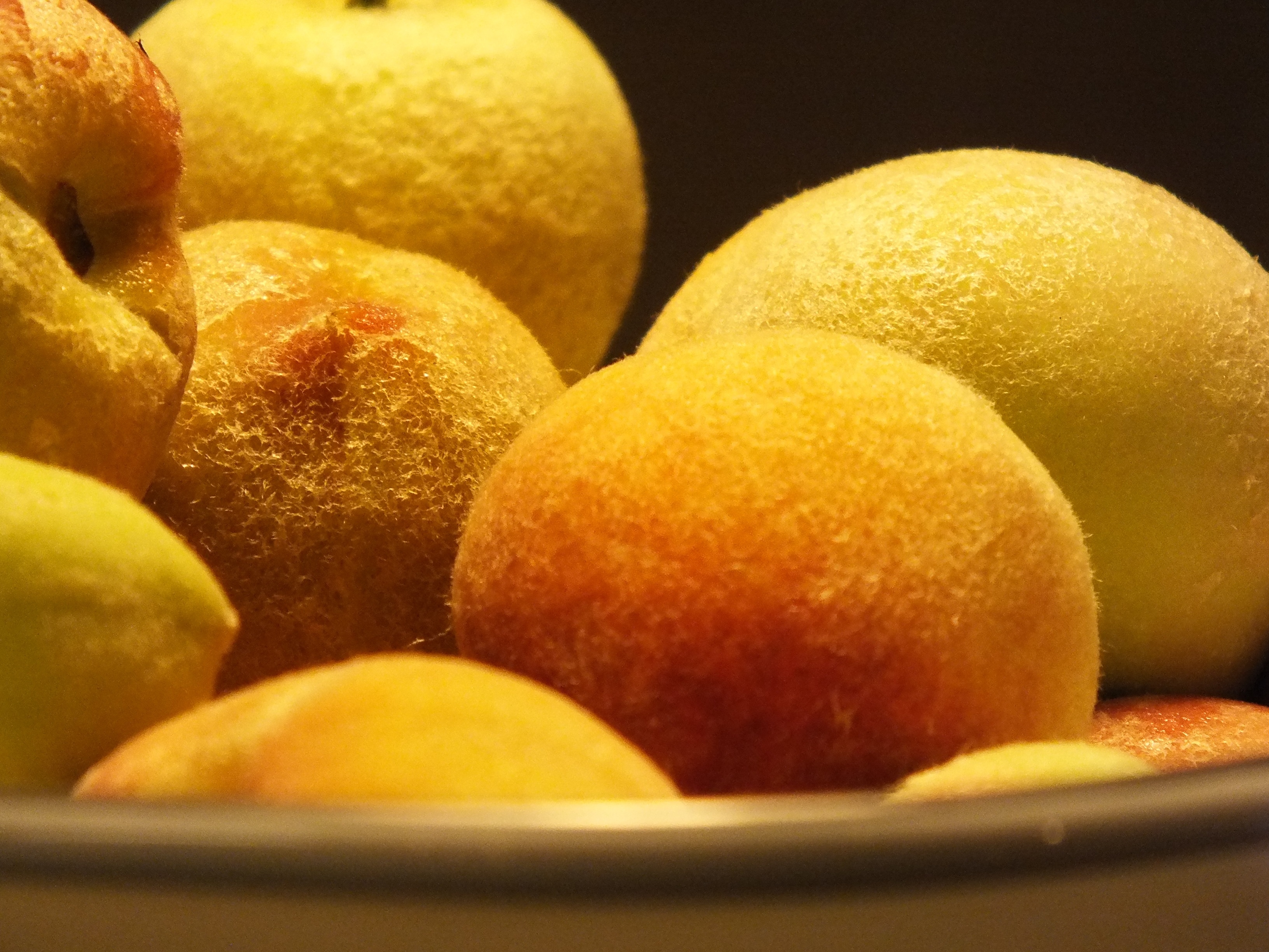 2560x1440 wallpaper | Healthy, Peach, Fruit, Fresh, Fuzz, fruit, food 