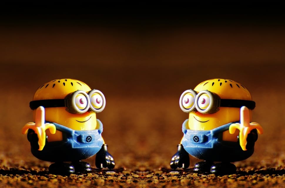 2 minions plastic toys preview
