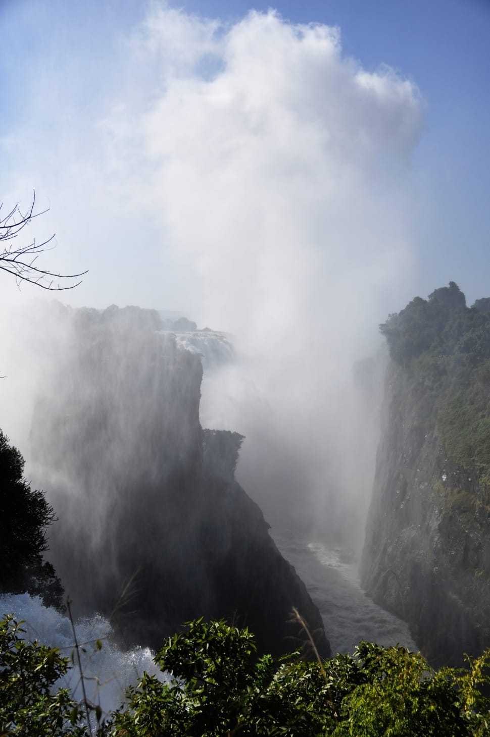 Waterfall, Water, Spray, Viktoriofaelle, cloud - sky, nature preview