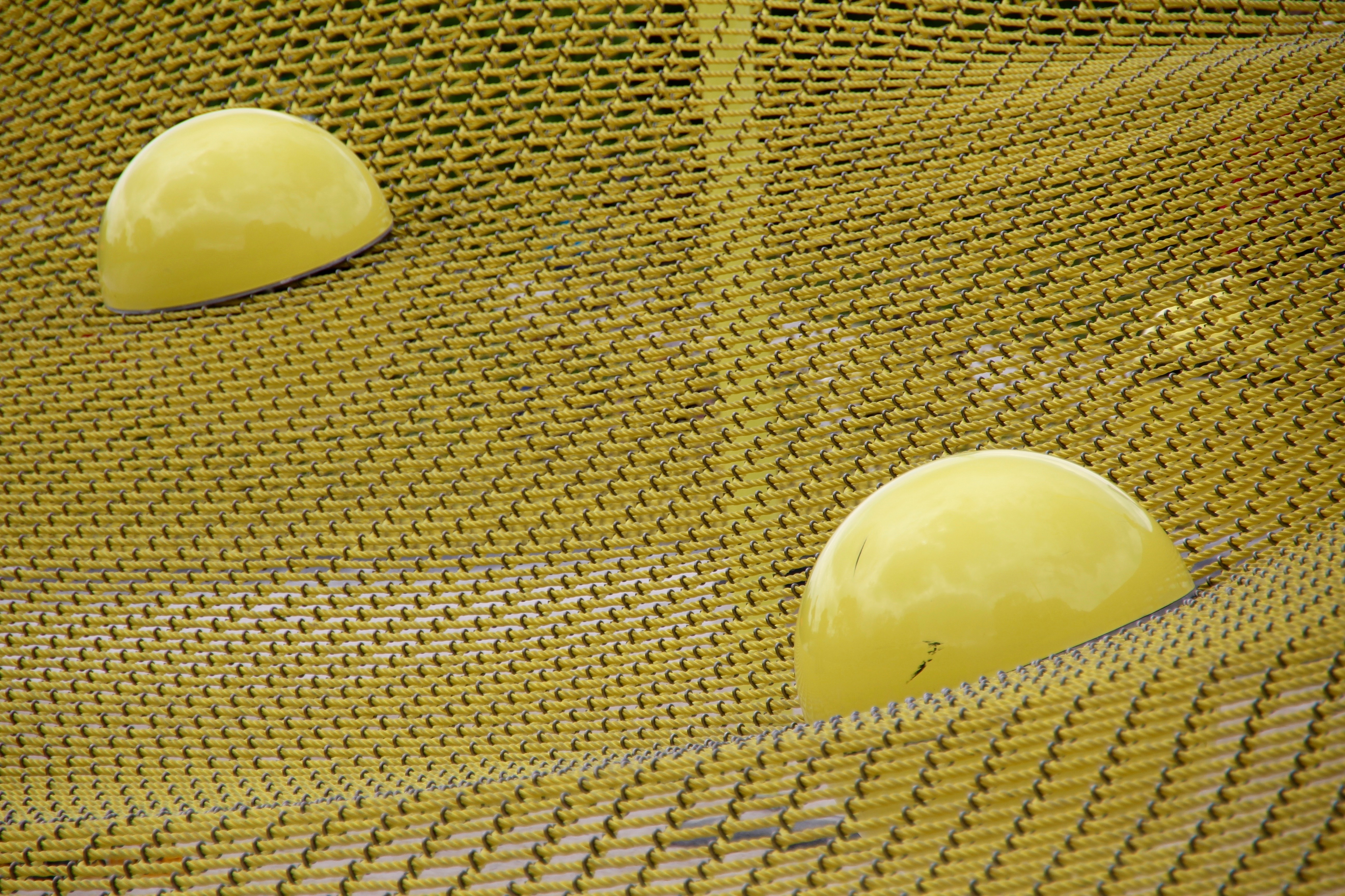 yellow net