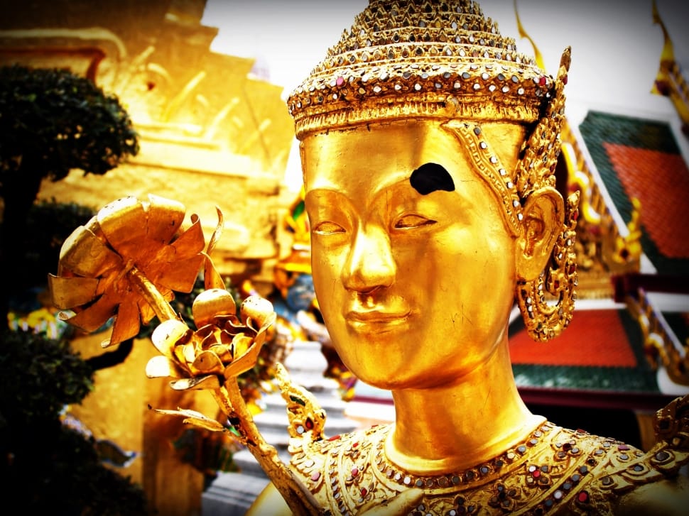gold buddha preview