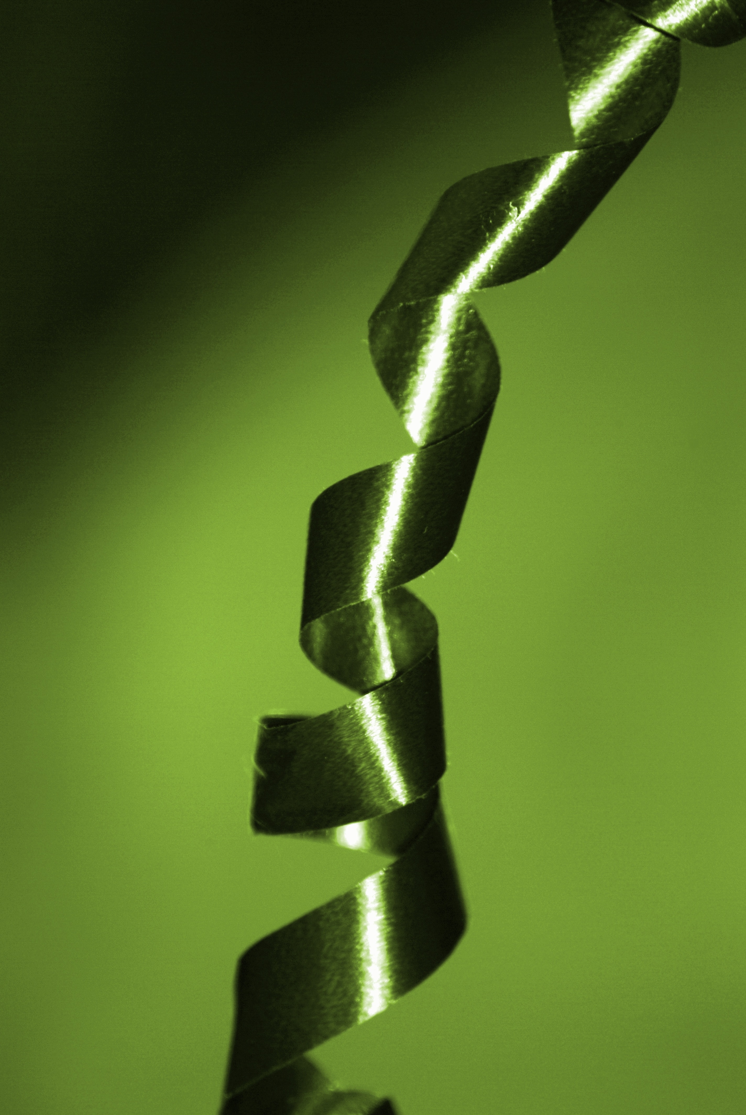 green ribbon