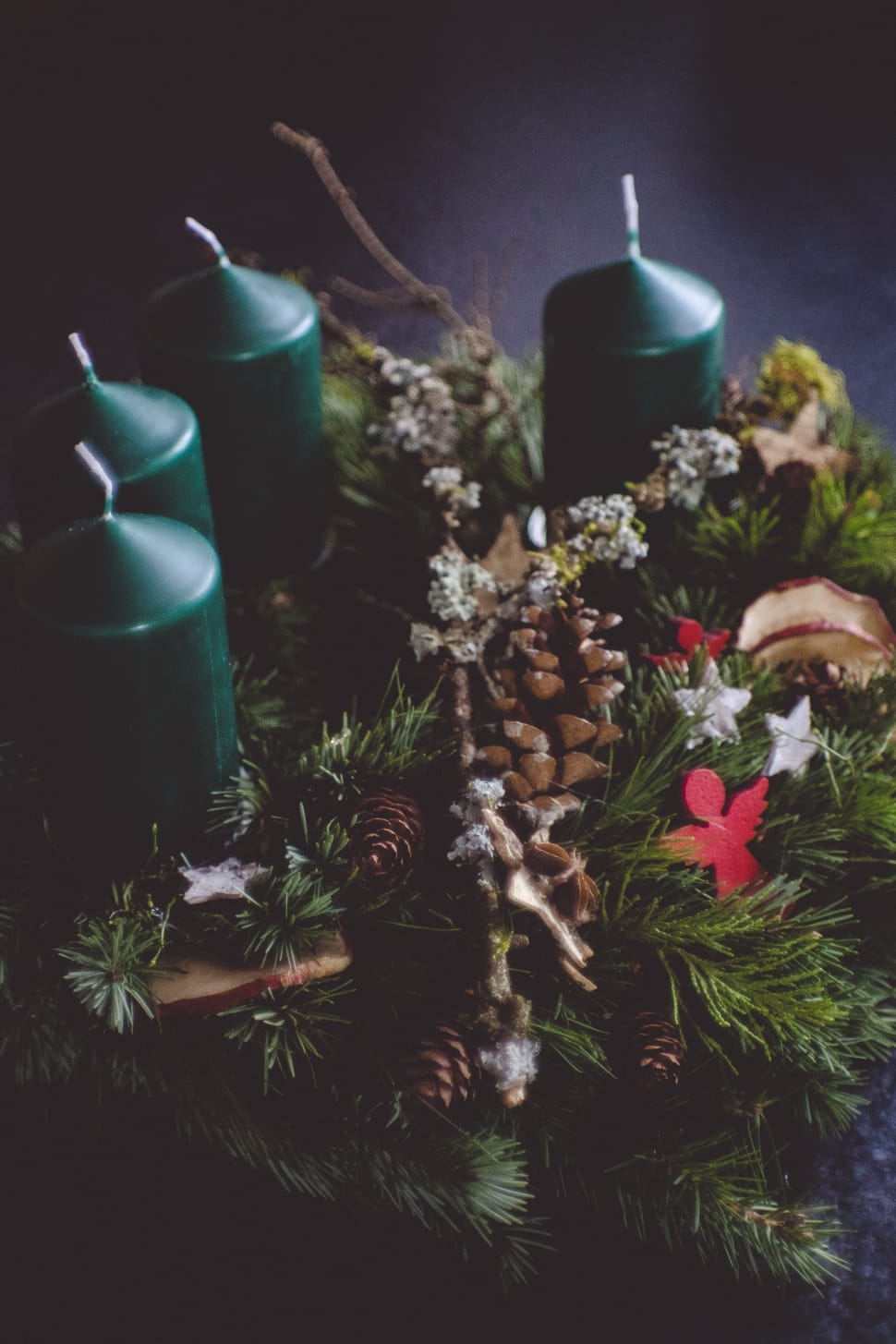 christmas wreath with 4 green candles preview