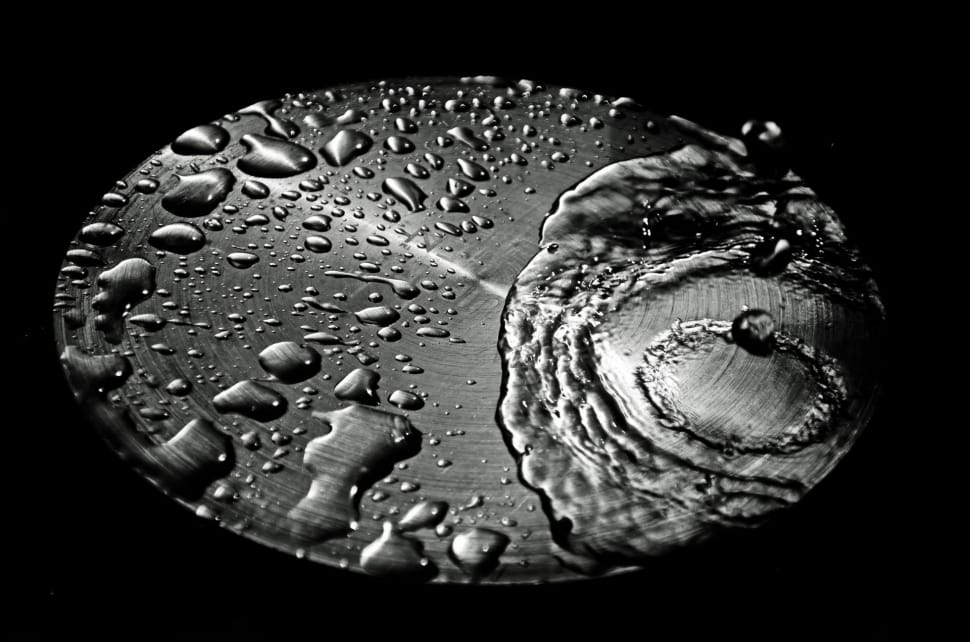 micro shot of water droplets preview