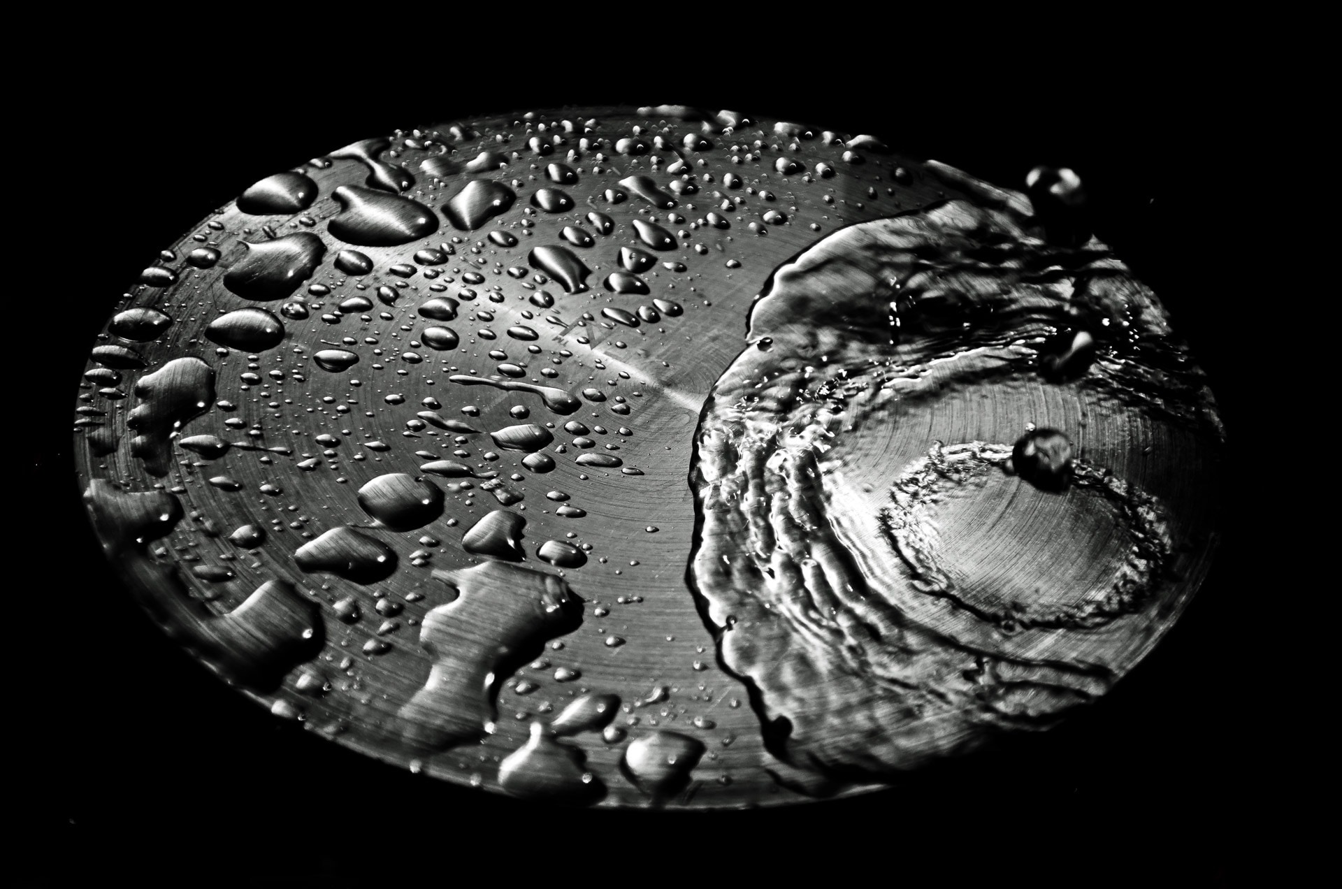 micro shot of water droplets