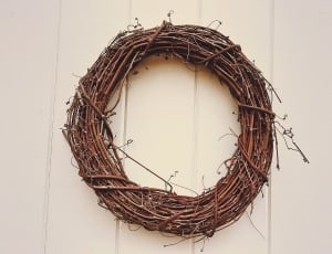 brown twig wreath thumbnail