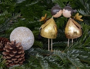 christmas tree ornaments thumbnail