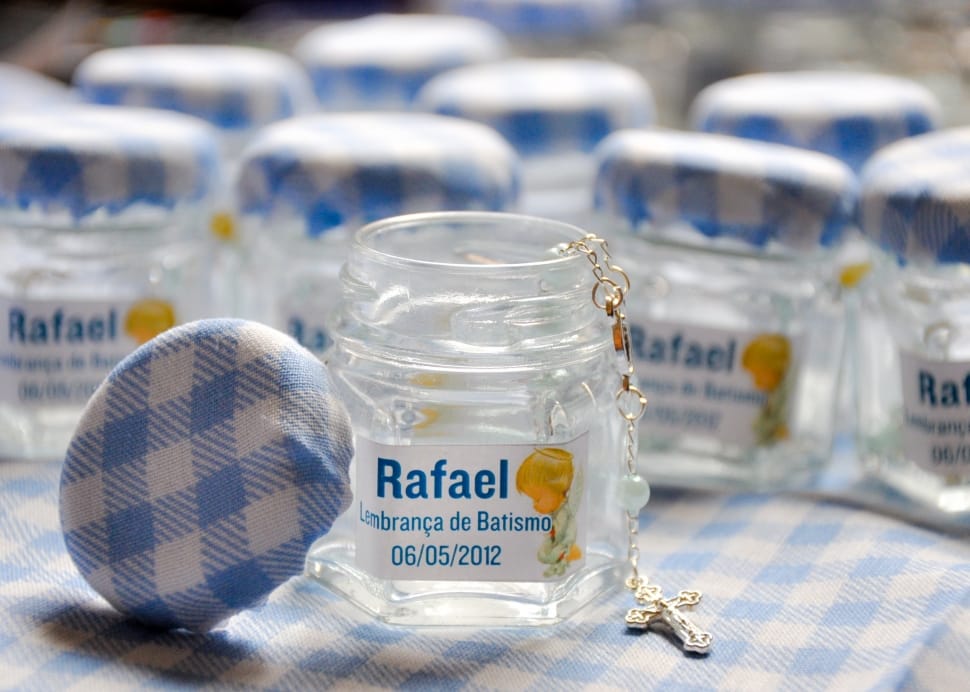 close up photo of rafael batismo container lot preview