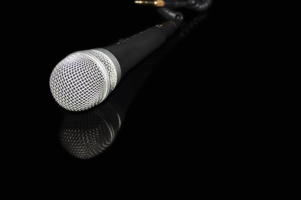 black and gray microphone preview