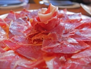 red raw meat thumbnail