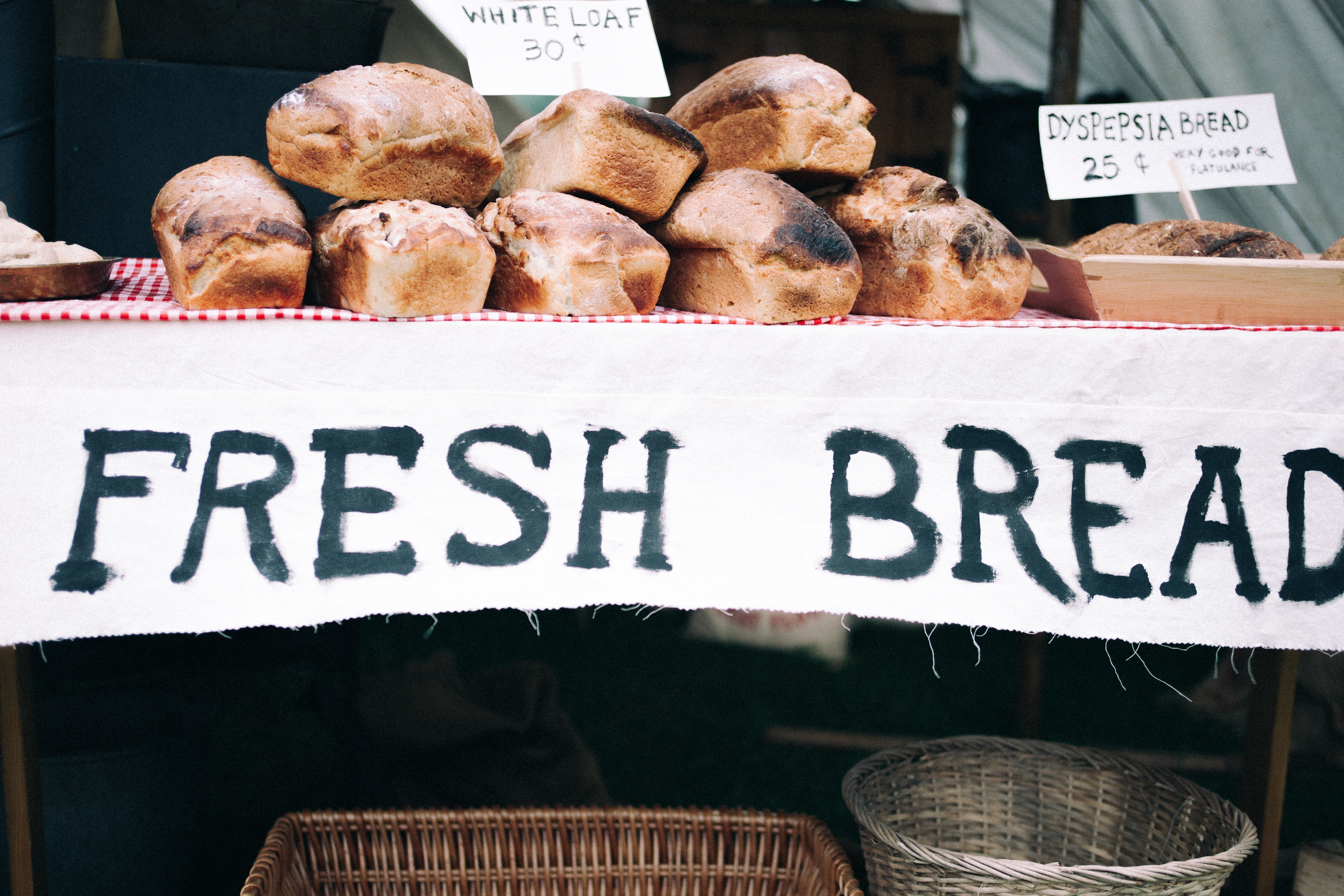 fresh bread signage