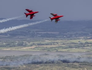 2 red jet fighters thumbnail
