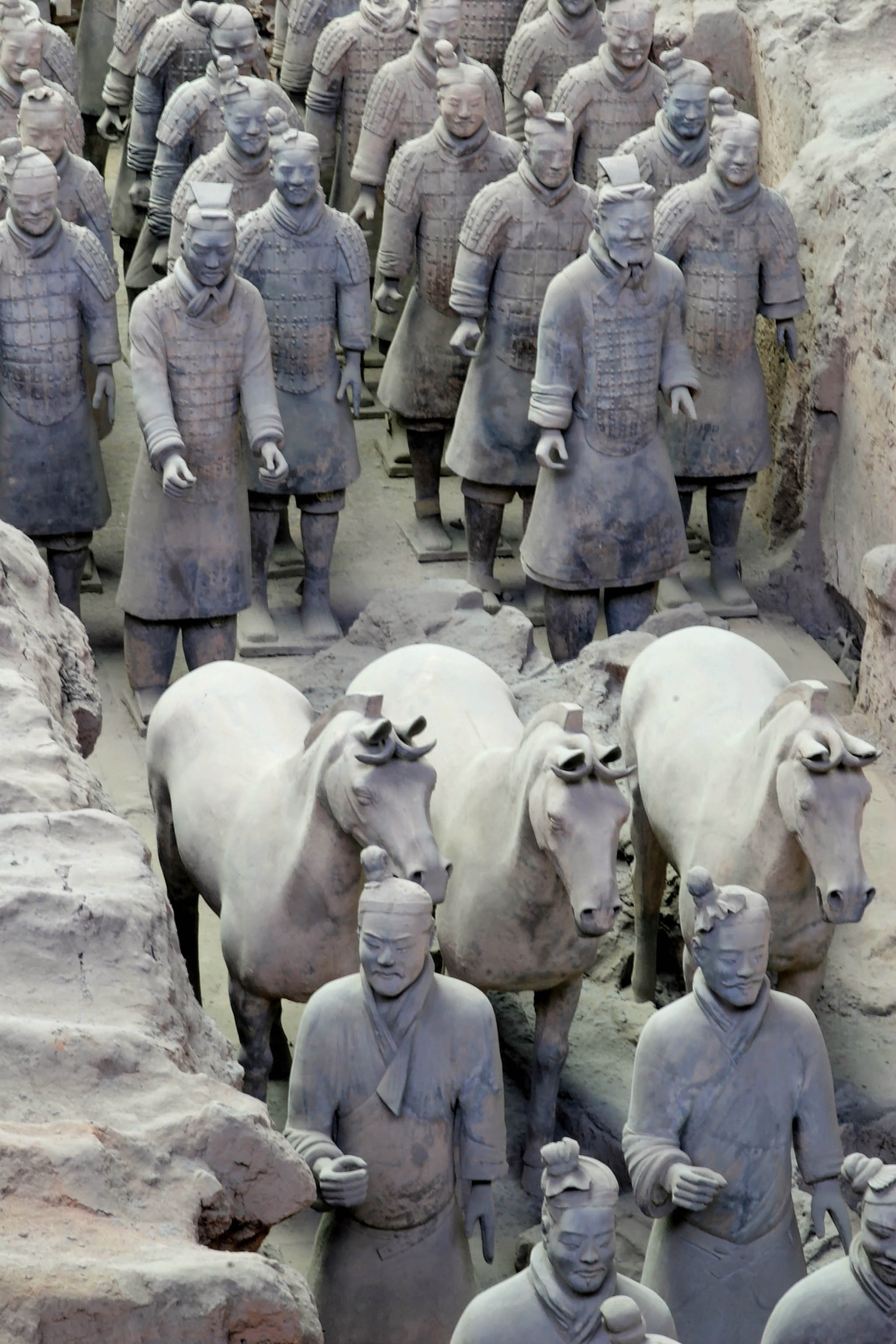 terracotta army statues