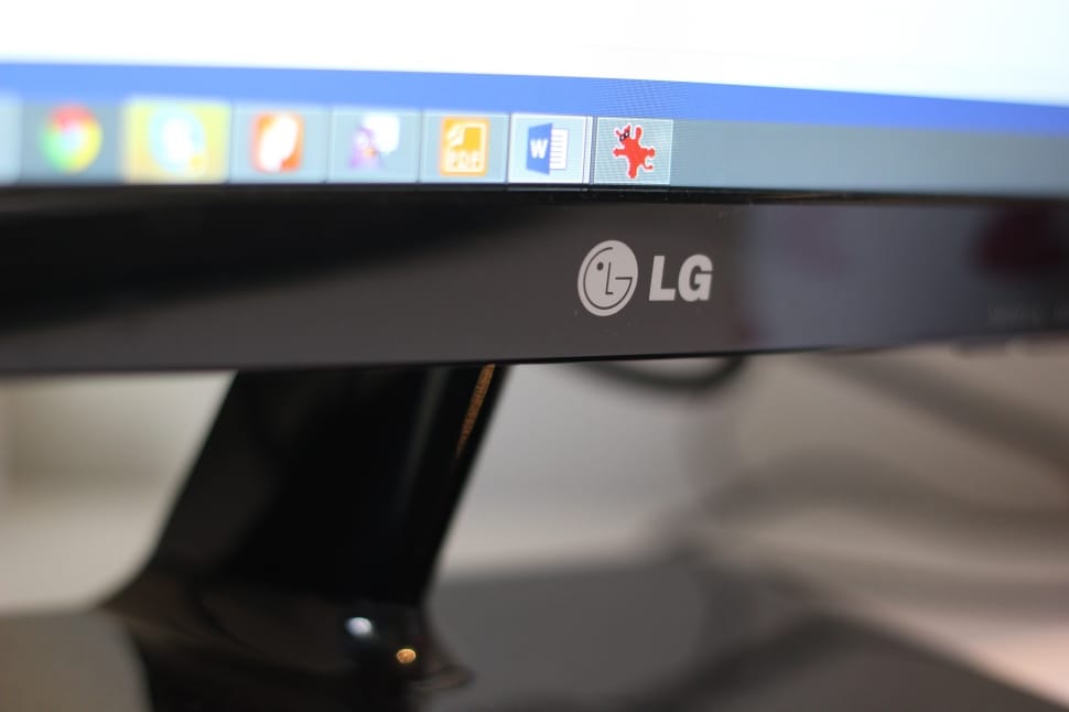 lg flat screen monitor preview