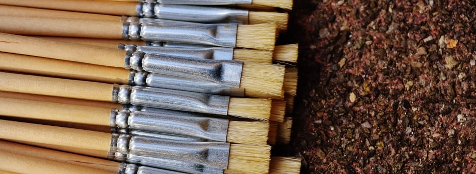 beige wooden handled paintbrush set preview