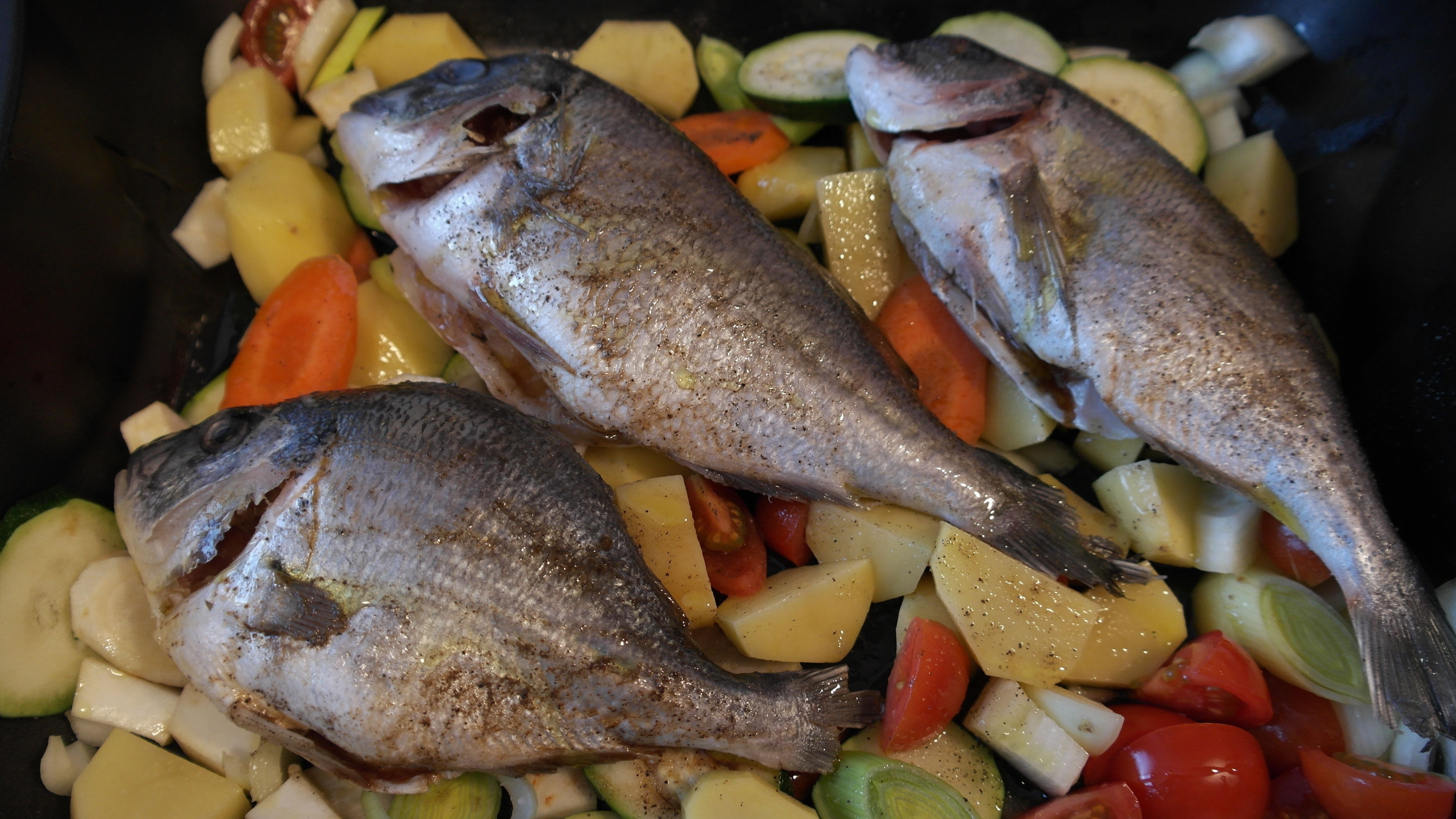 Vegetables, Fish Pan, Sea Bream, Fish, food and drink, food
