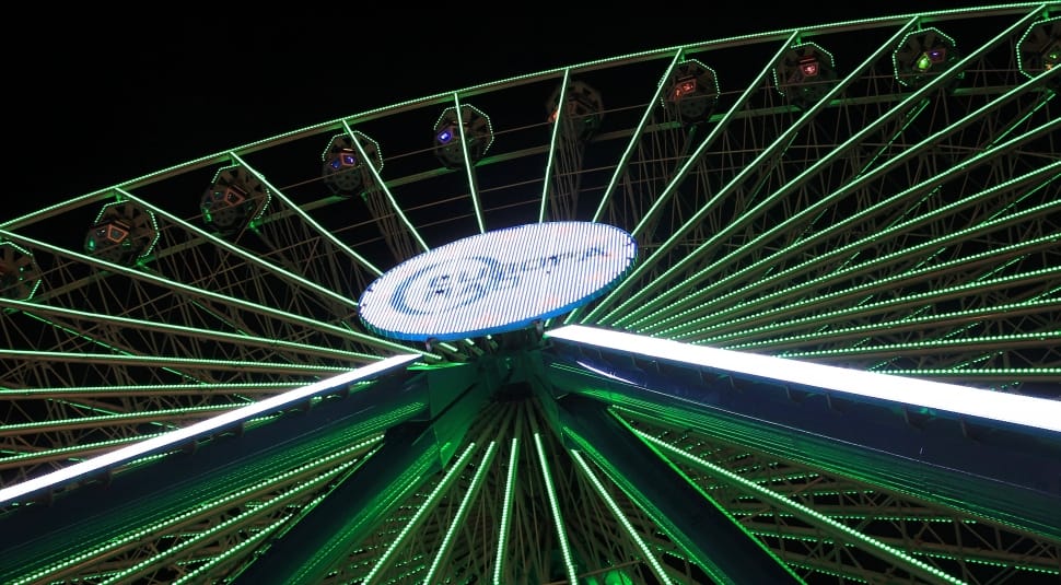 green and white ferriswheel preview